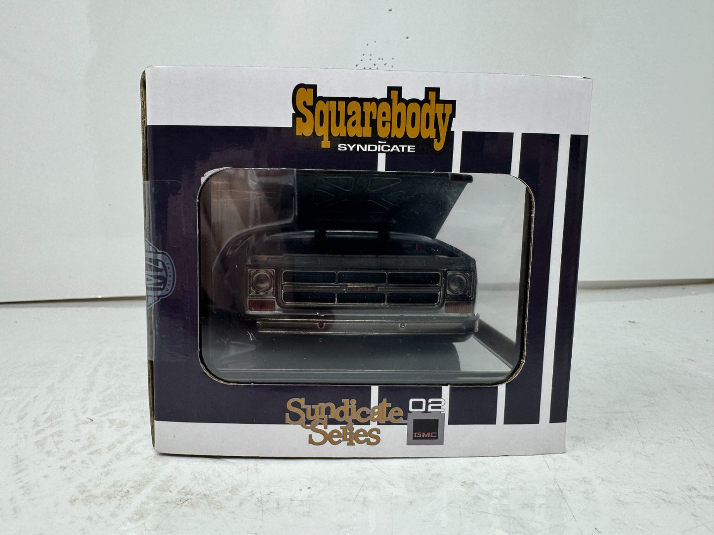 M2 Machines 1976 GMC Sierra Grande 15 SS02 Squarebody Syndicate RAW 1:24 Diecast