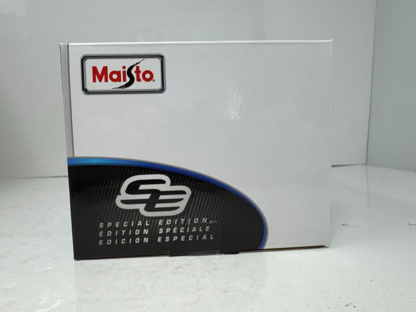 Maisto 1971 Chevrolet Chevelle SS 454 Sport Coupe Special Edition 1:18 Diecast