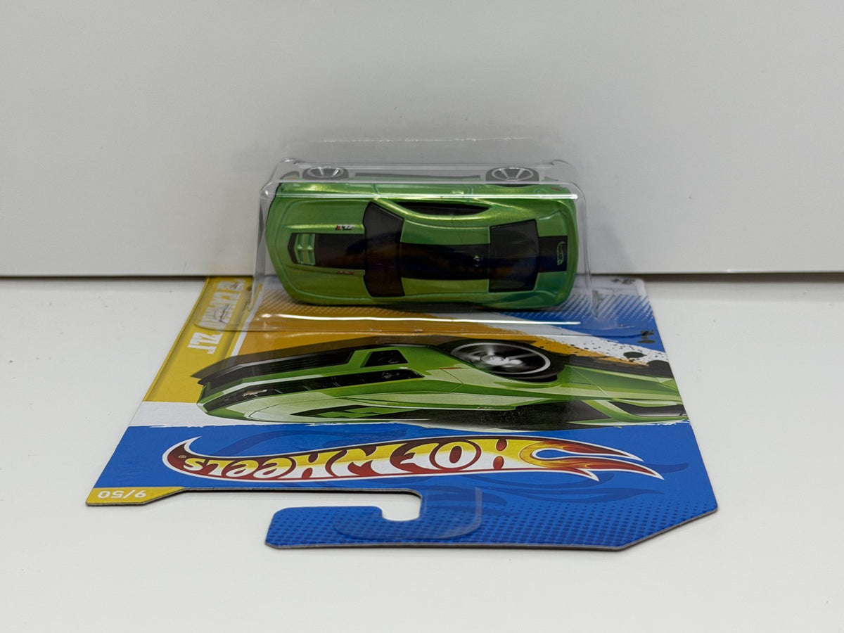 Hot Wheels HW Premiere 2012 Chevrolet Camaro ZL1 1:64 Diecast Green