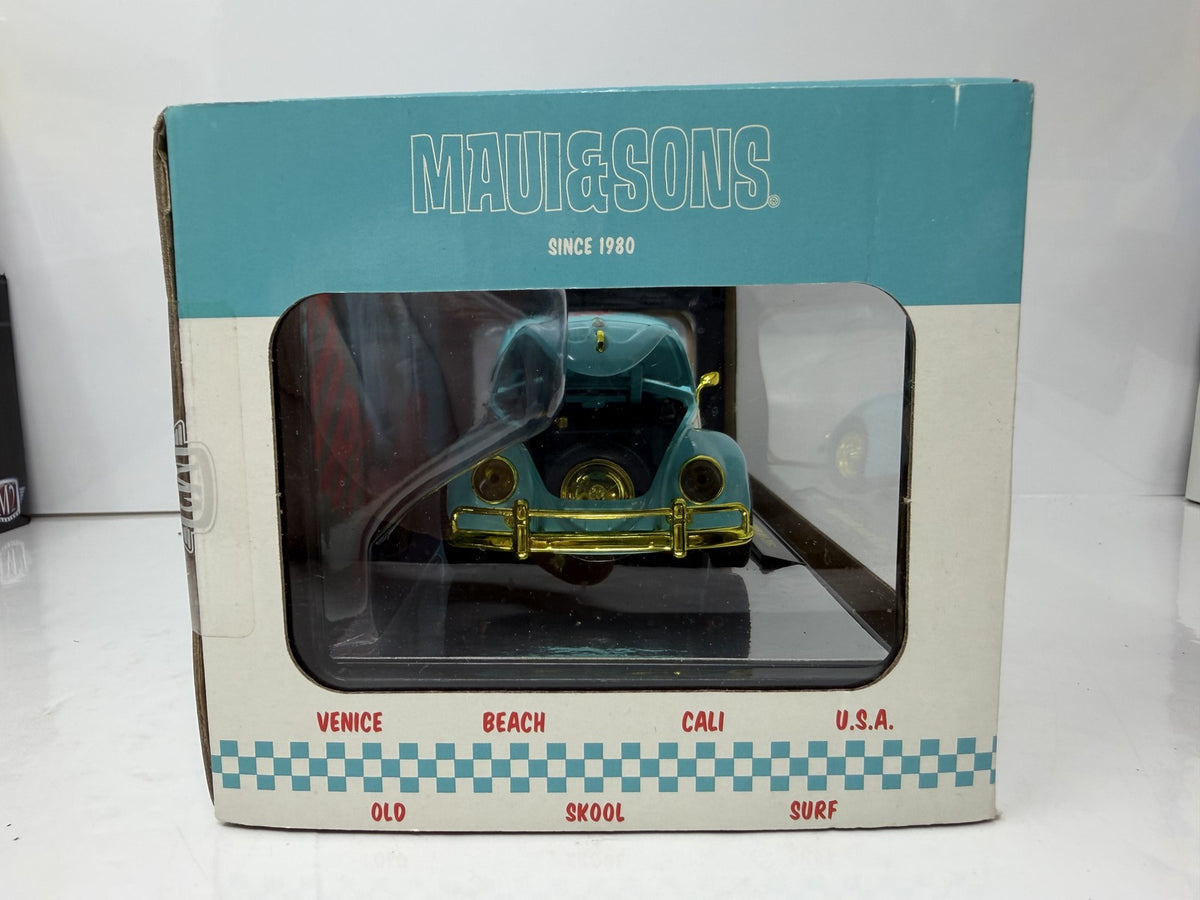 M2 Machines Maui & Sons 1952 Volkswagen Beetle Deluxe CHASE 1:24 Diecast Blue
