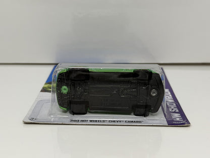 Hot Wheels HW Showroom 2013 Hot Wheels Chevy Camaro 1:64 Diecast Green