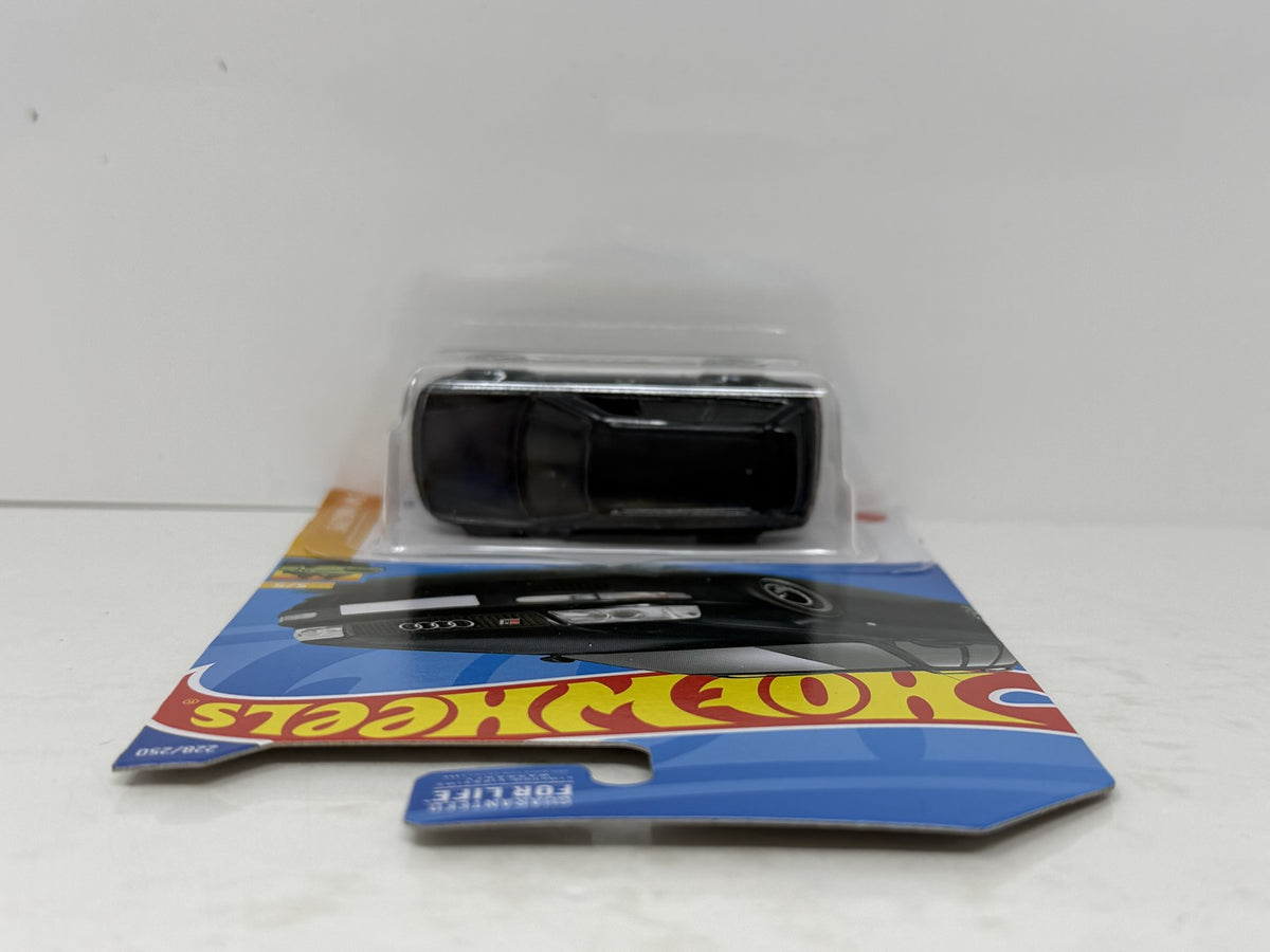 Hot Wheels Super Treasure Hunt 1994 Audi Avant RS2 HW Wagons 1:64 Diecast STH