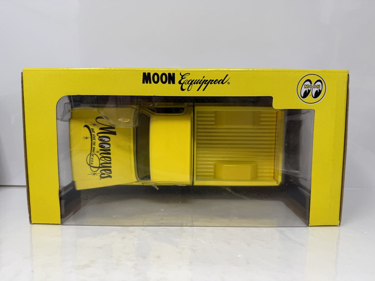 M2 Machines Mooneyes 1973 Chevrolet Cheyenne 10 1:24 Diecast Yellow