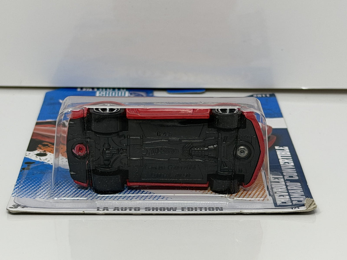 Hot Wheels LA Auto Show Chevrolet Camaro Convertible 1:64 Diecast Red