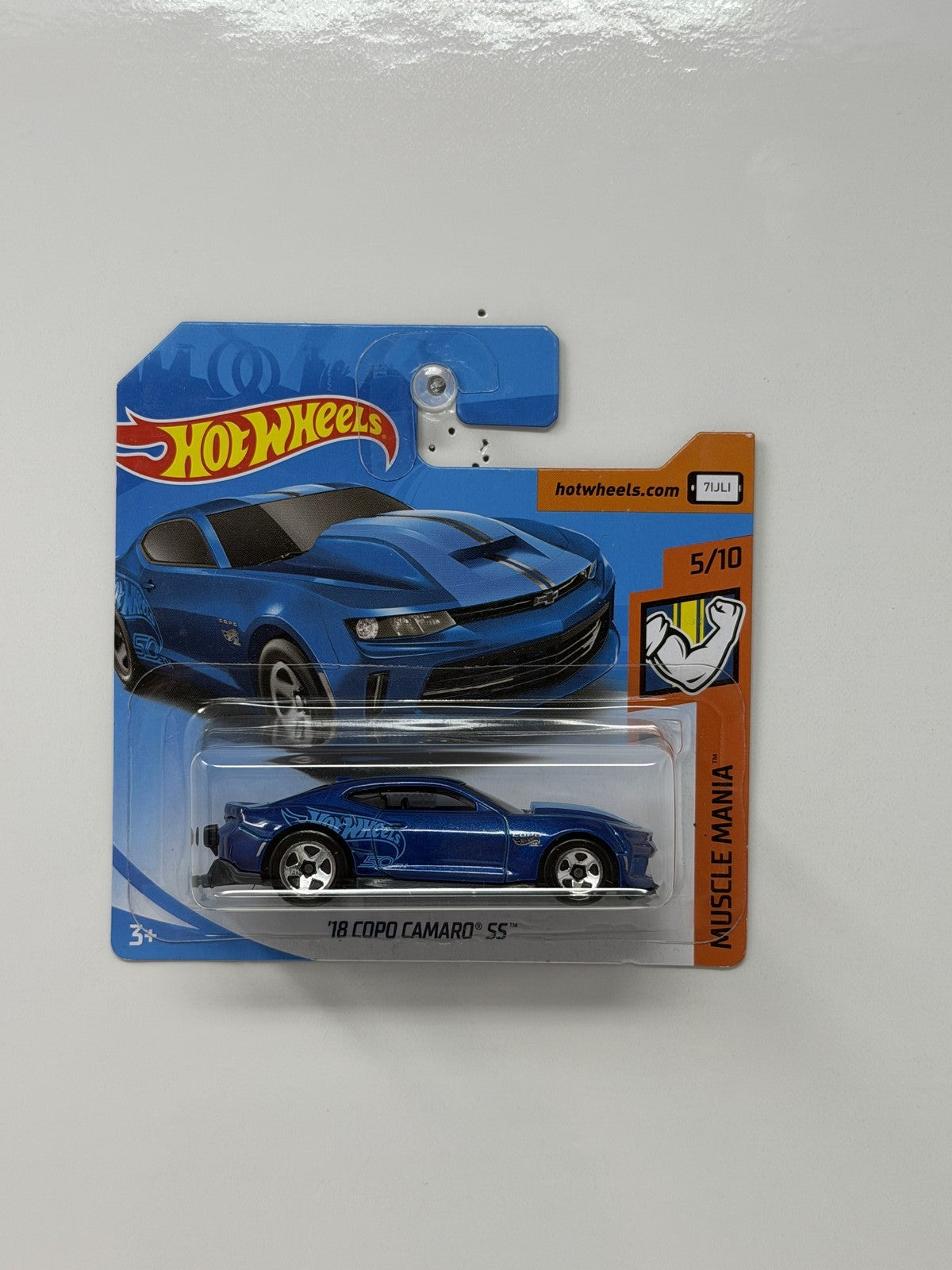 Hot Wheels Muscle Mania 2018 Chevy COPO Camaro SS 1:64 Diecast Blue Short Card