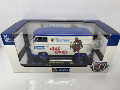 M2 Machines Hostess 1960 Volkswagen Delivery Van CHASE 1:24 Diecast White Blue