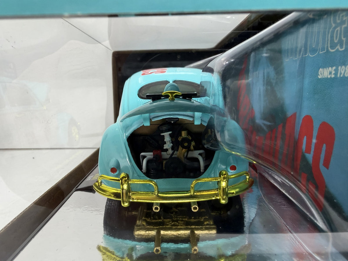 M2 Machines Maui & Sons 1952 Volkswagen Beetle Deluxe CHASE 1:24 Diecast Blue