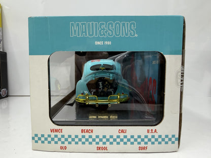 M2 Machines Maui & Sons 1952 Volkswagen Beetle Deluxe CHASE 1:24 Diecast Blue