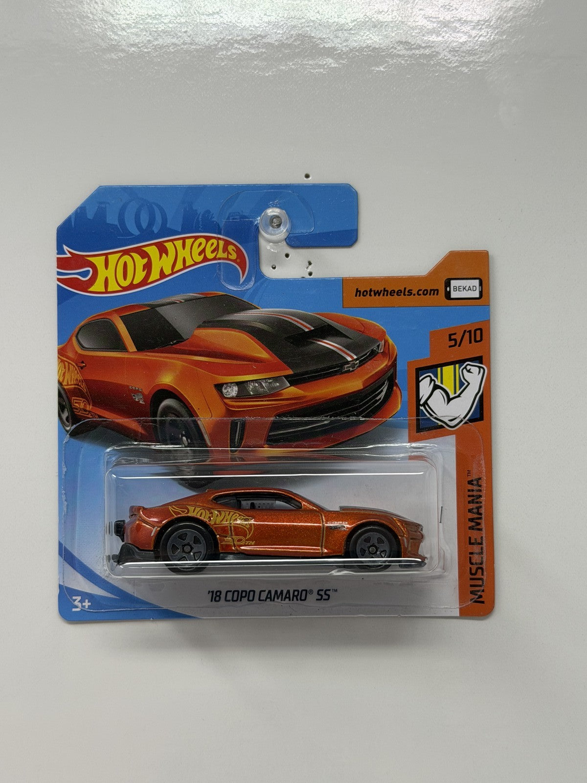 Hot Wheels Muscle Mania 2018 Chevrolet COPO Camaro SS 1:64 Diecast Short Card