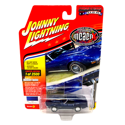 Johnny Lightning Muscle Cars MCACNX 1972 Chevrolet Corvette 1:64 Diecast