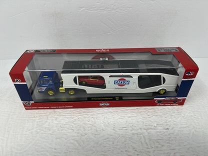 M2 Machines Auto-Haulers 1957 Mack Model N & 1970 Datsun 510 CHASE 1:64 Diecast