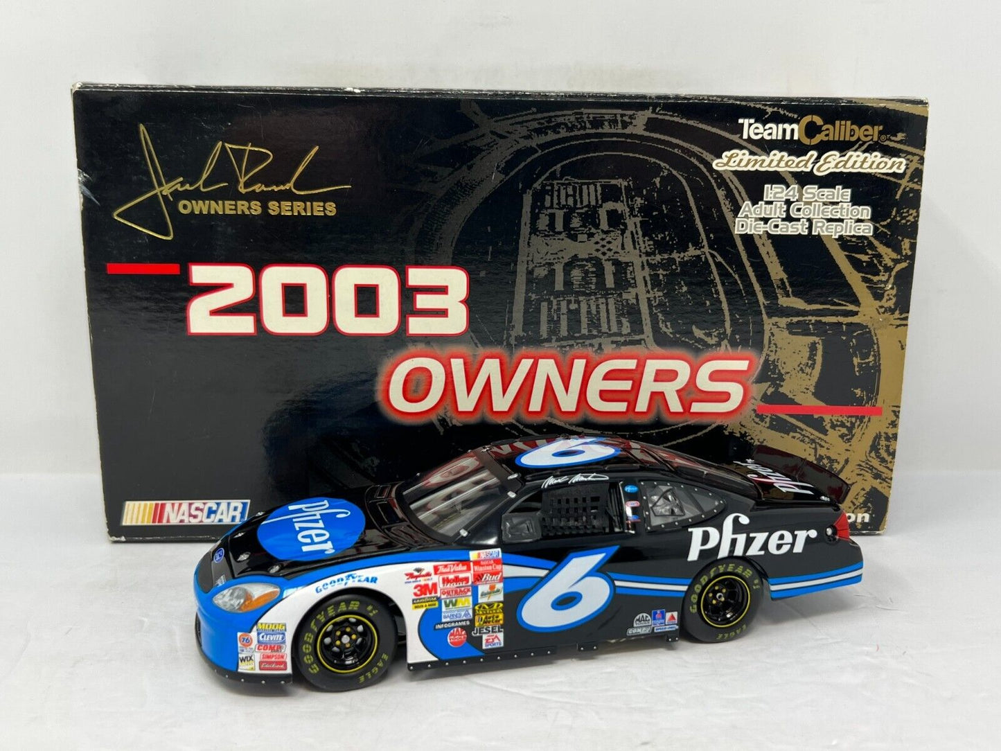 Team Caliber Owners Nascar #6 Mark Martin Pfizer 2003 Ford Taurus 1:24 Diecast