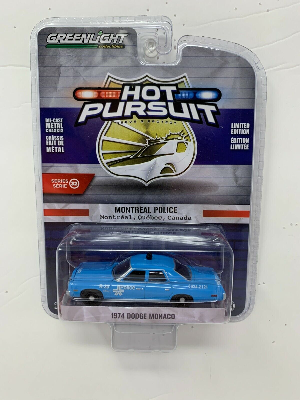 Greenlight Hot Pursuit Series 32 Montreal Police 1974 Dodge Monaco 1:64 Diecast