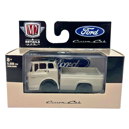 M2 Machines Custom Cab 1970 Ford C-600 1:64 Diecast