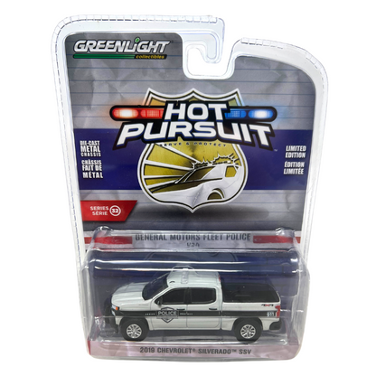 Greenlight Hot Pursuit Series 32 2019 Chevrolet Silverado SSV 1:64 Diecast
