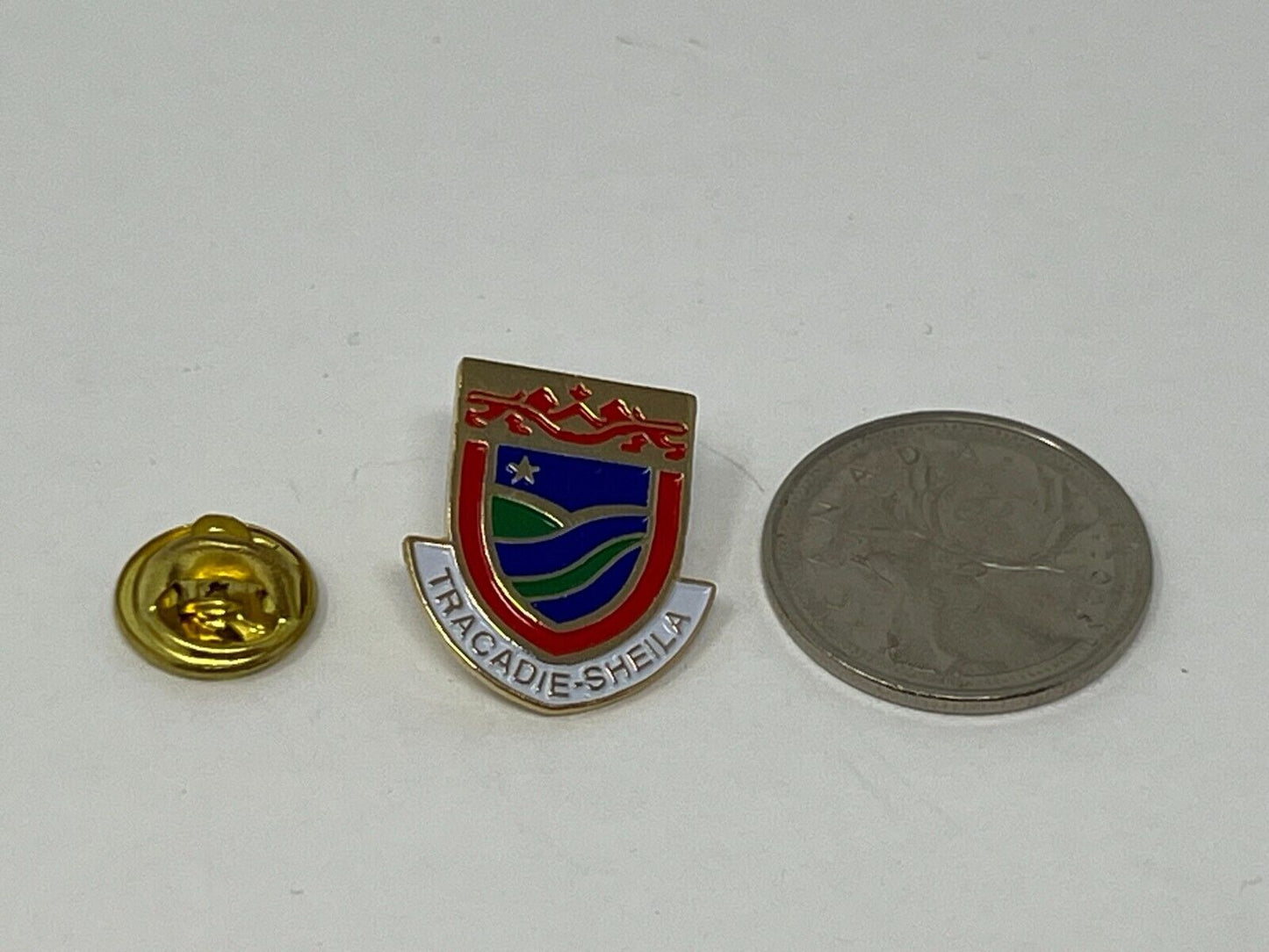 Town of Tracadie-Sheila New Brunswick Souvenir Cities & States Lapel Pin SP2