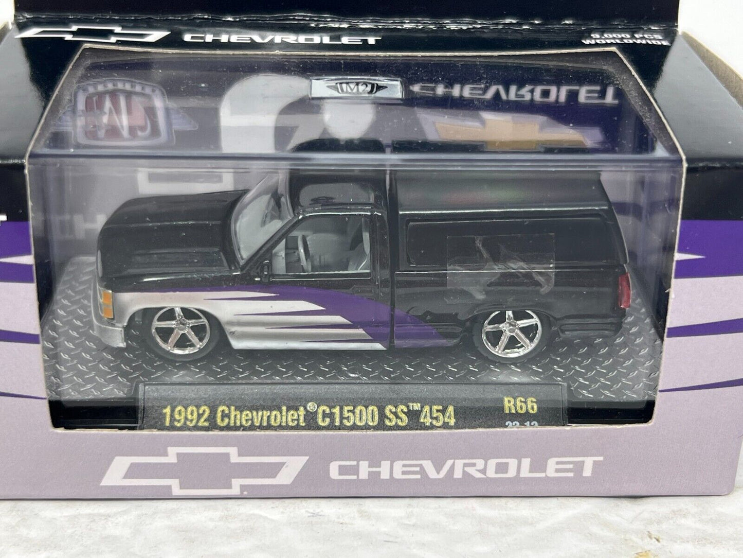 M2 Machines 1992 Chevrolet C1500 SS 454 1:64 Diecast