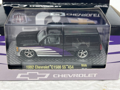 M2 Machines 1992 Chevrolet C1500 SS 454 1:64 Diecast