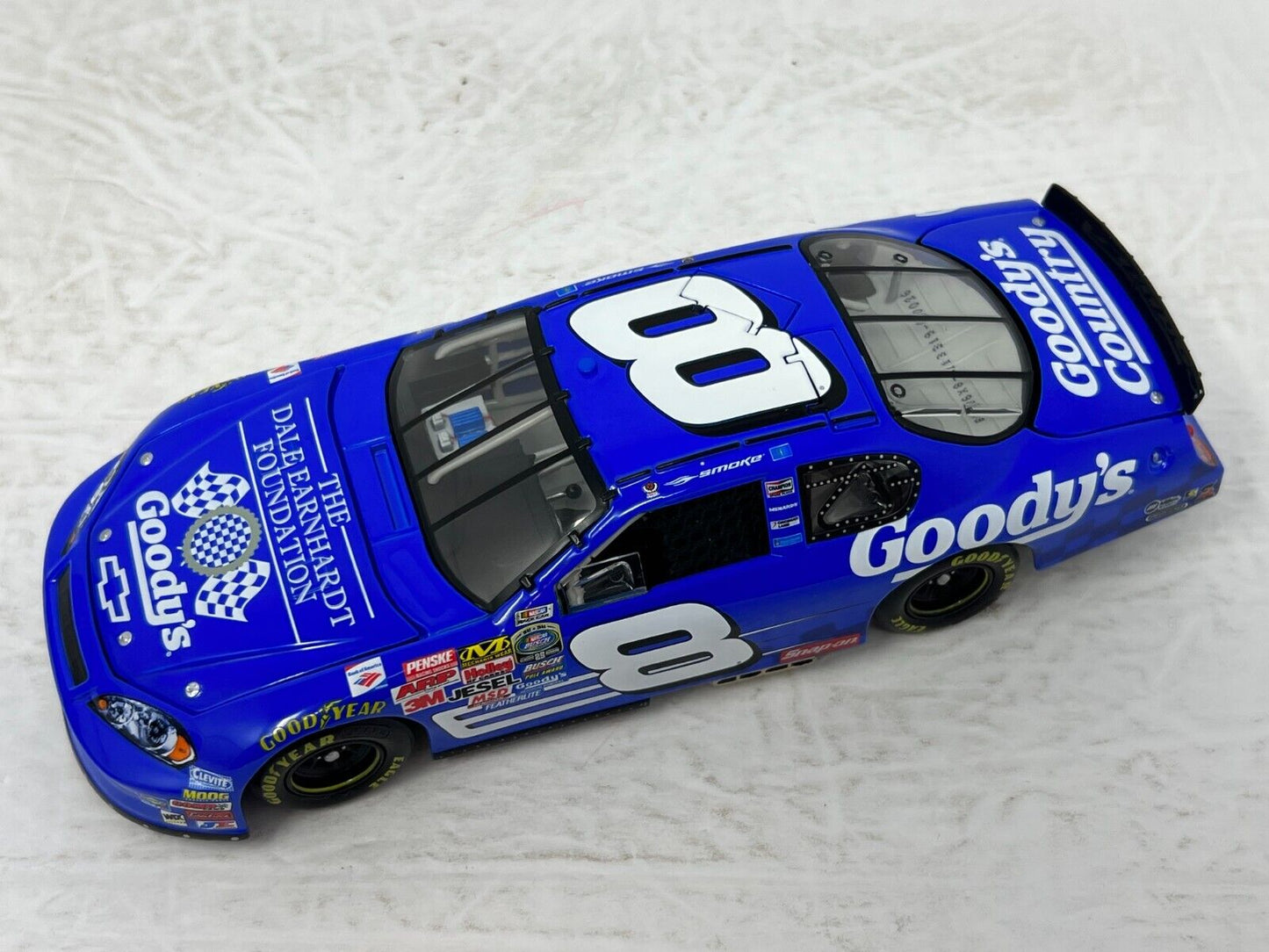 Motorsports Authentics #8 Tony Stewart Goody's GM Dealers 2006 1:24 Diecast