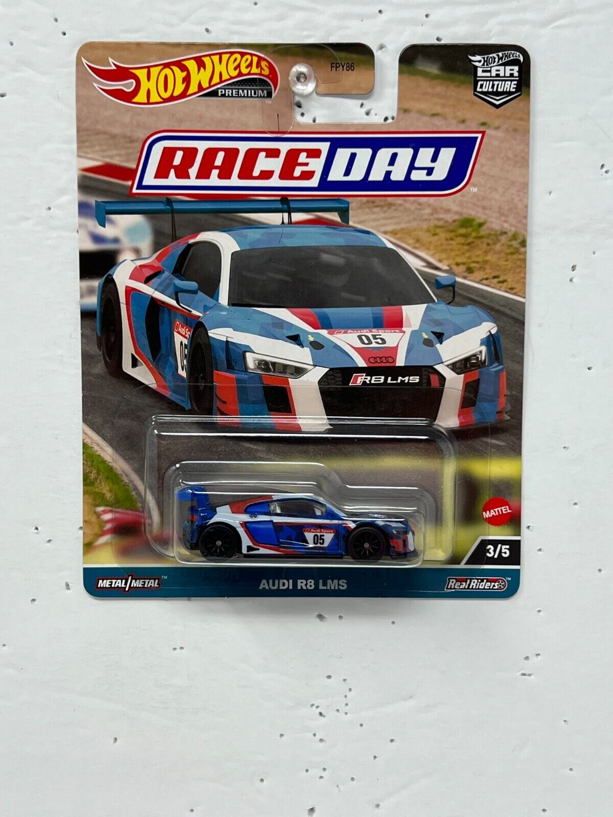 Hot Wheels Premium Race Day Audi R8 LMS 1:64 Diecast