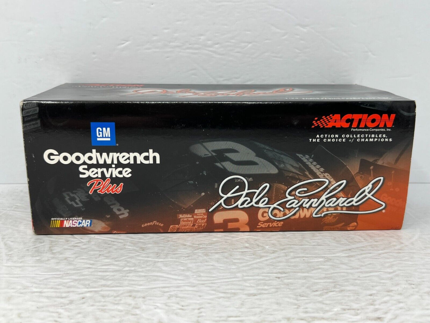 Action Nascar #3 Dale Earnhardt Sr Goodwrench White Gold GM Dealers 1:24 Diecast