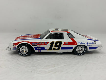 Action Nascar #19 Dale Earnhardt Sr. Belden Asphalt Malibu 1:24 Diecast