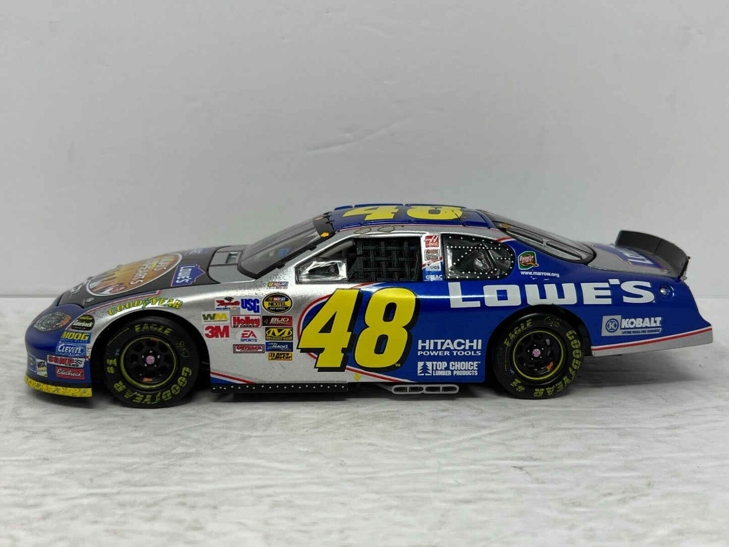 Action Nascar #48 Jimmie Johnson Lowes Atlanta Raced Win GM Dealers 1:24 Diecast