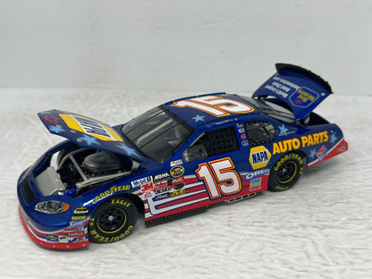 Action Nascar #15 Michael Waltrip NAPA Stars & Stripes GM Dealers 1:24 Diecast