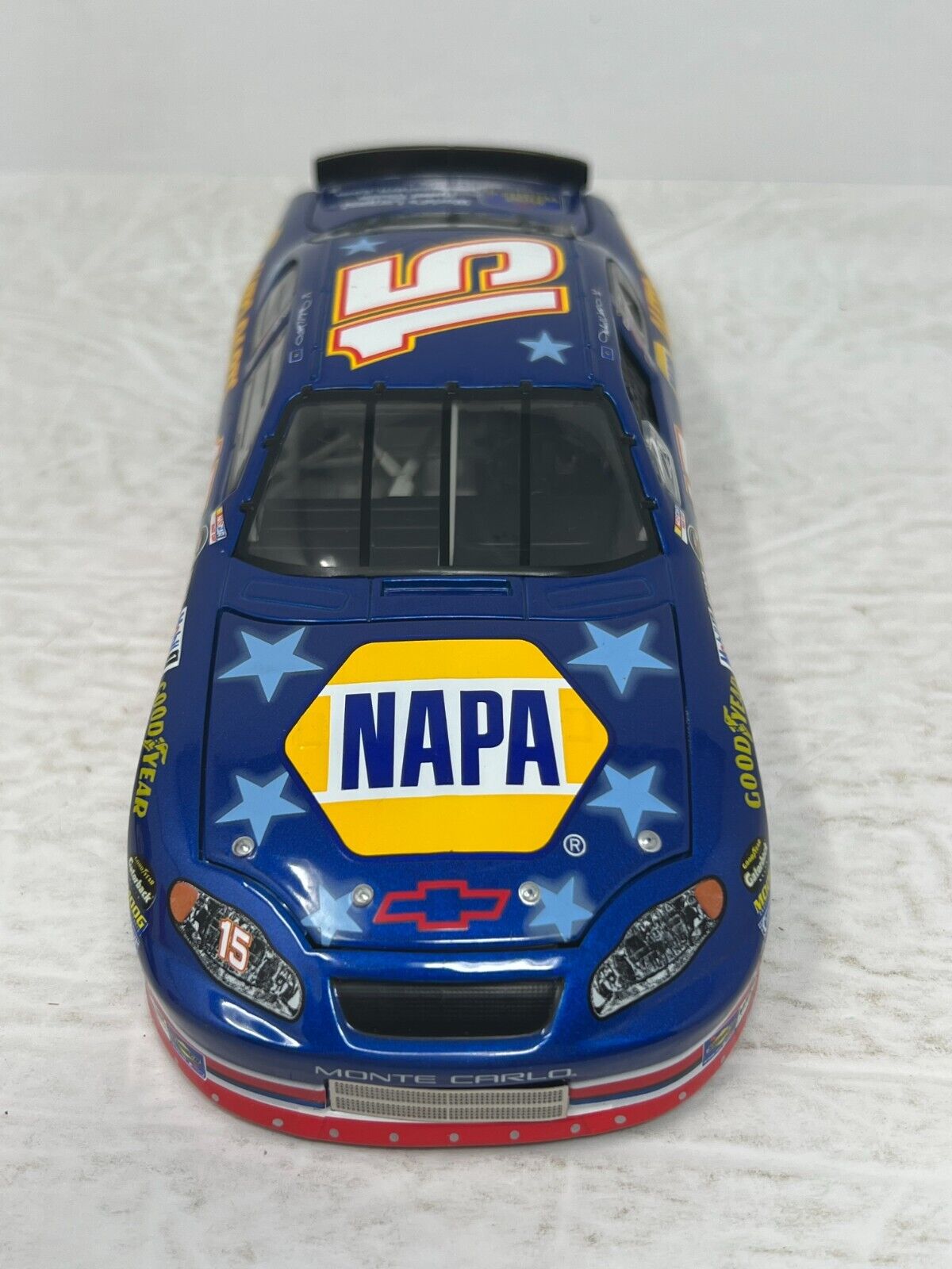 Action Nascar #15 Michael Waltrip NAPA Stars & Stripes GM Dealers 1:24 Diecast