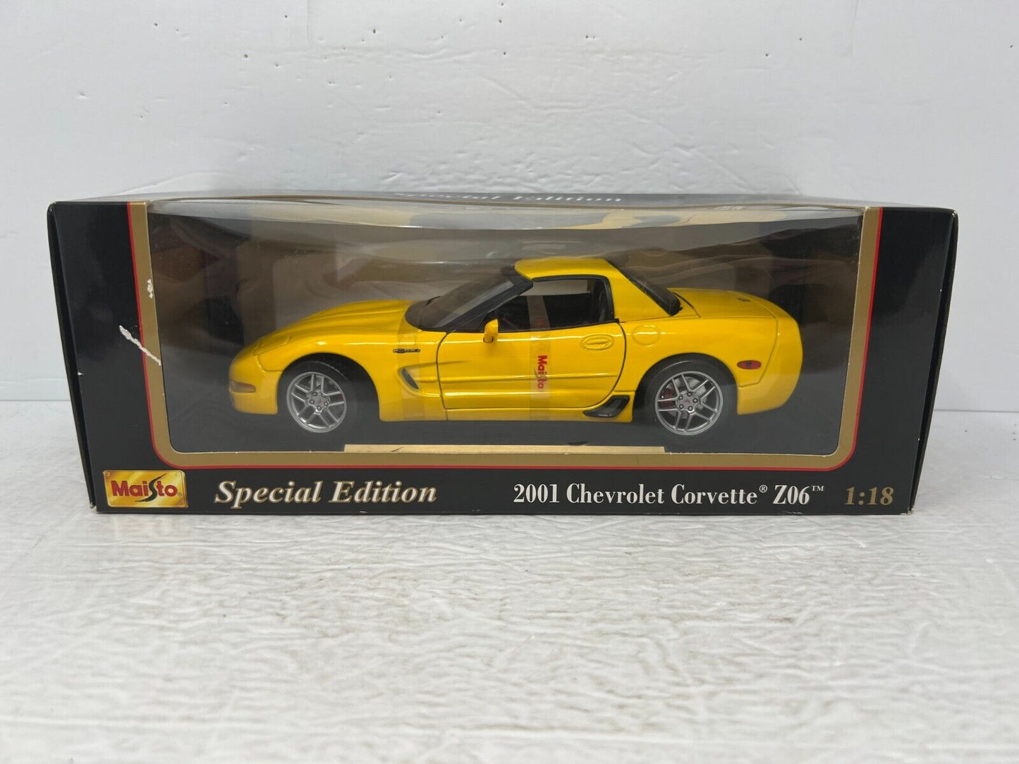 Maisto 2001 Chevrolet Corvette Z06 Special Edition 1:18 Diecast