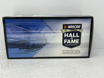 Lionel Racing Nascar #18 Hall of Fame 5 Inductees Ron Hornaday Ford 1:24 Diecast