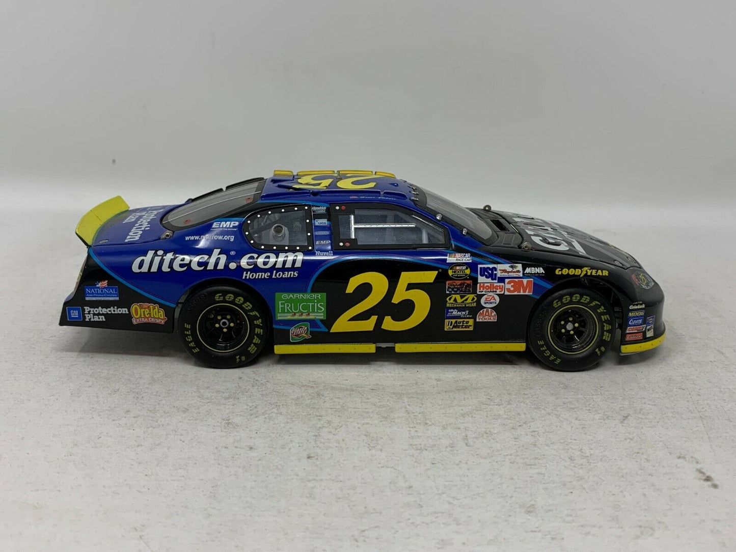 Team Caliber Owners Nascar Brian Vickers #25 GMAC 2005 Monte Carlo 1:24 Diecast