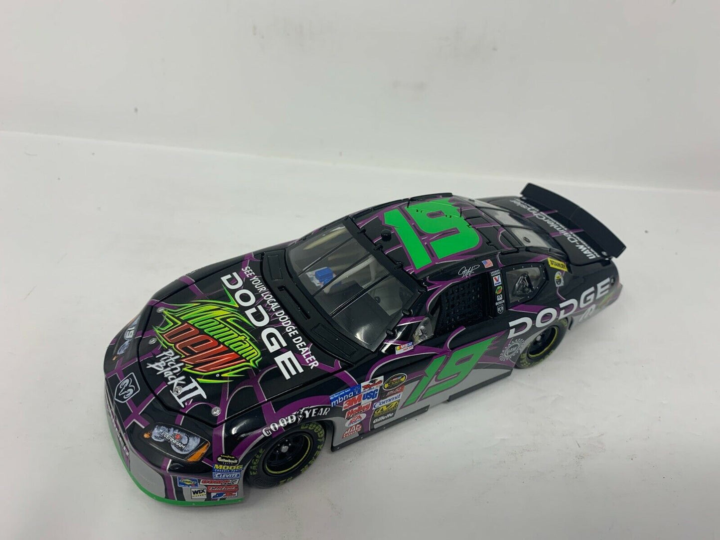 Action Nascar #19 Jeremy Mayfield Mountain Dew Pitch Black Charger 1:24 Diecast