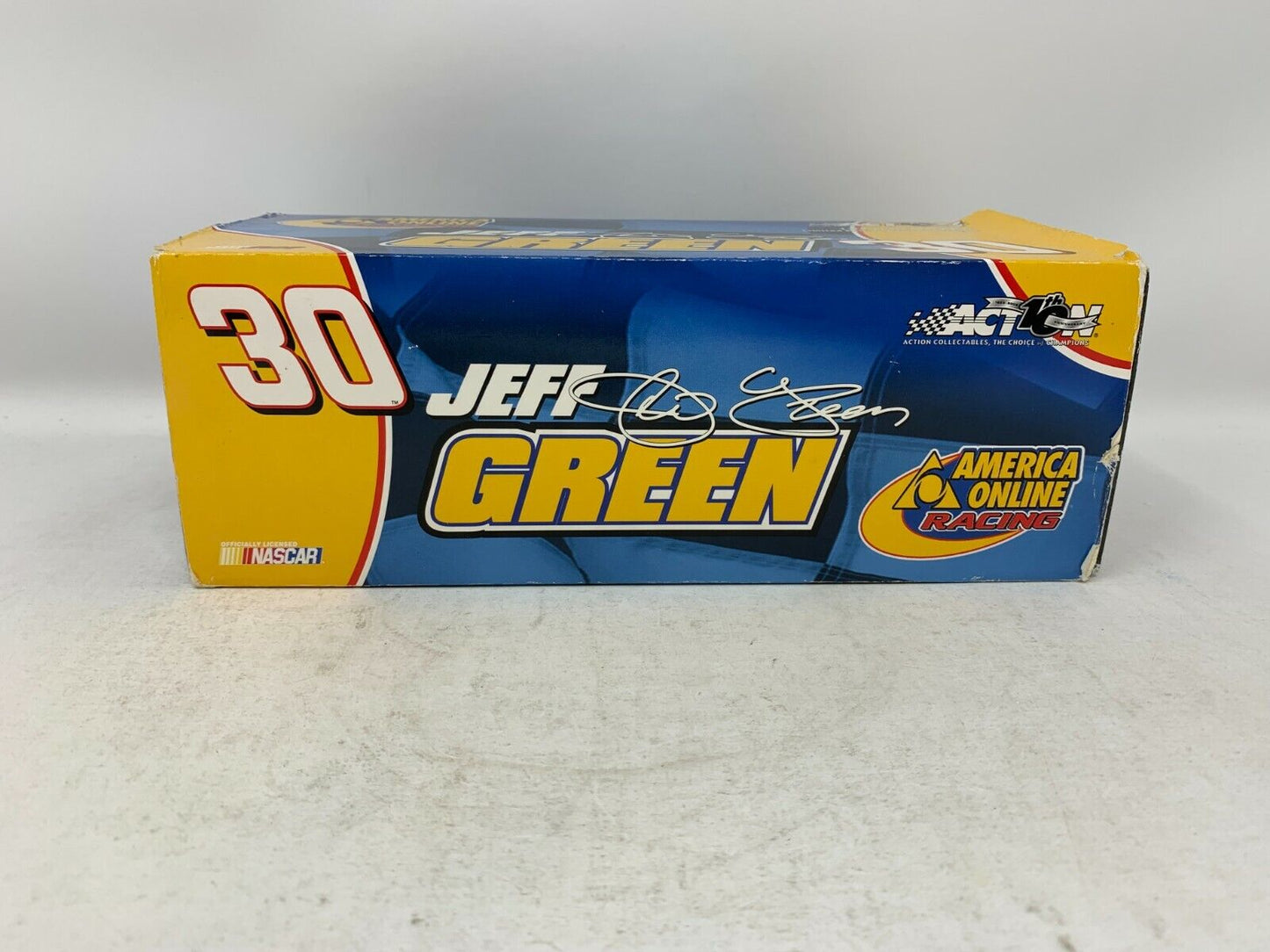 Action Nascar #30 Jeff Green AOL 2002 Monte Carlo 1:24 Diecast Track Auto