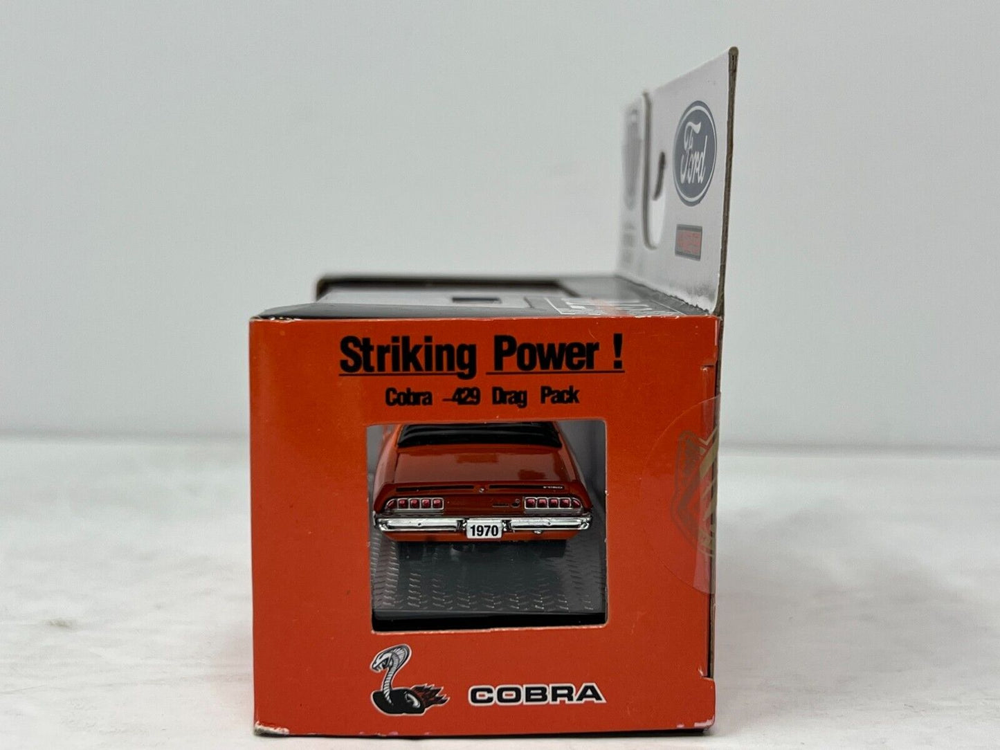 M2 Machines Cobra 1970 Ford Torino Cobra R58 1:64 Diecast