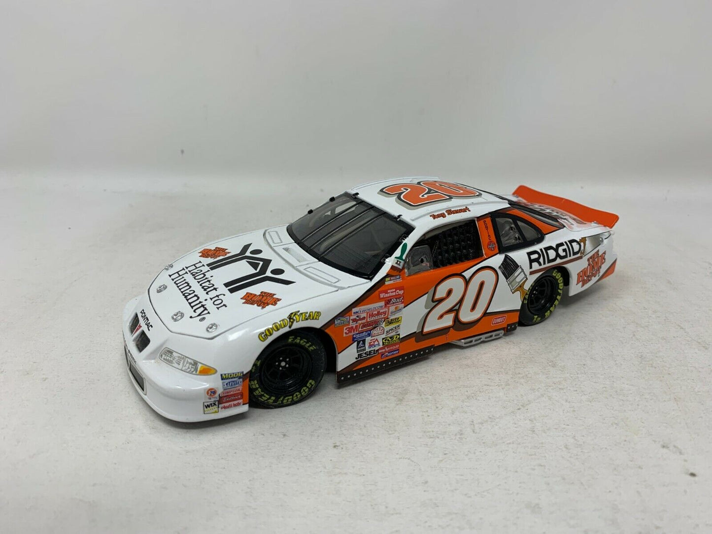 Action Nascar #20 Tony Stewart Home Depot Pontiac Grand Prix 1:24 Diecast