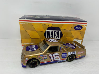 Action Nascar #16 Ron Hornaday Napa Gold 1997 Chevy Race Track BANK 1:24 Diecast