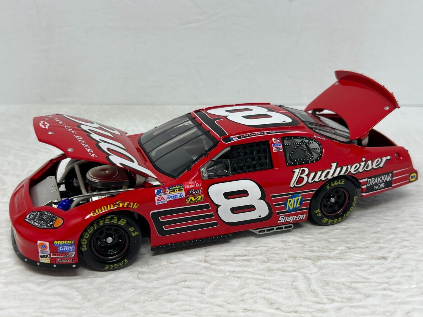 Action Nascar #8 Dale Earnhardt Jr. Budweiser GM Dealers 2003 Chevy 1:24 Diecast