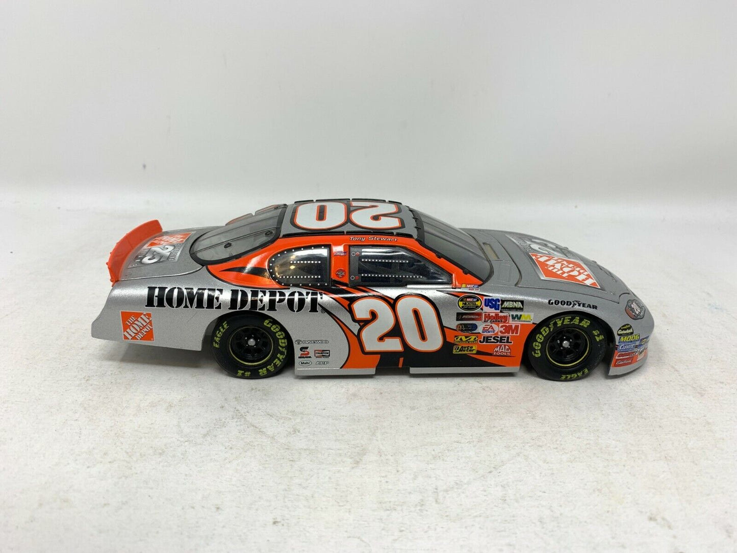 Action Nascar #20 Tony Stewart Home Depot 25th Anniversary 1:24 Diecast