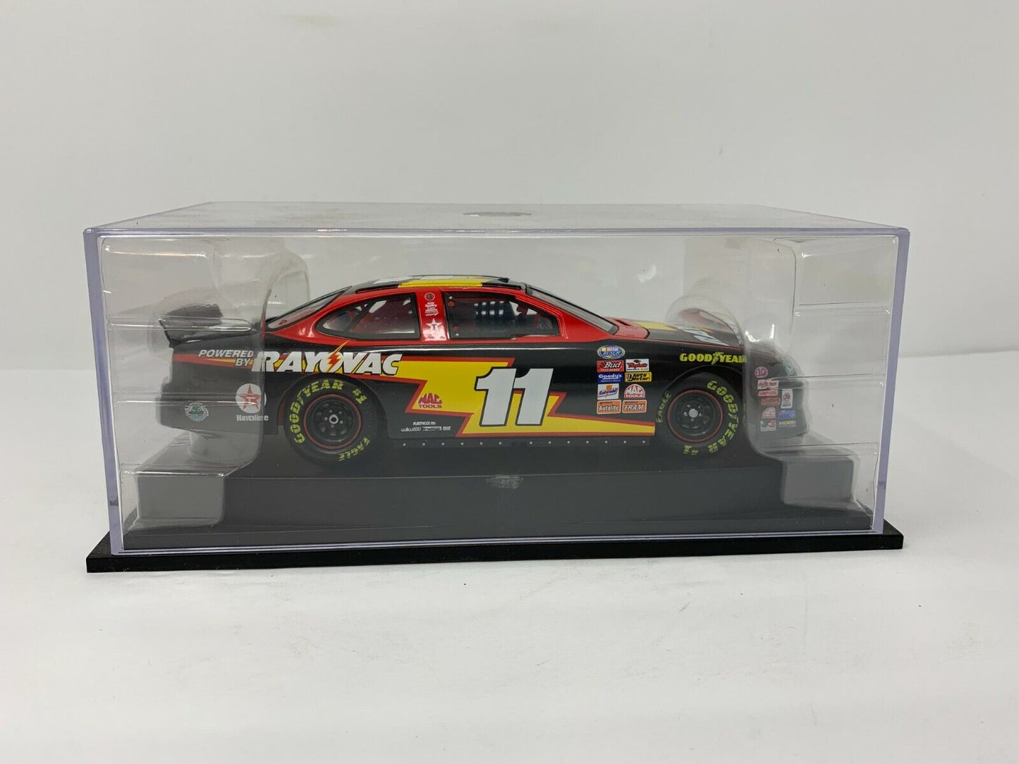 Revell Nascar #11 Dale Jarrett Rayovac 1999 Ford Taurus 1:24 Diecast