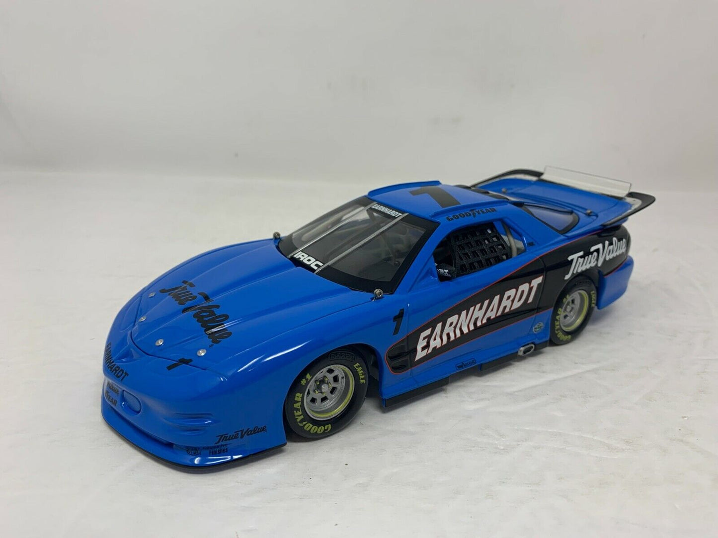 Action Nascar #1 Dale Earnhardt Sr. True Value IROC Firebird Xtreme 1:24 Diecast