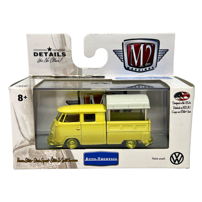 M2 Machines Auto-Thentics 1960 VW Double Cab Truck USA Model CHASE 1:64 Diecast