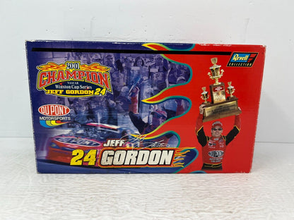 Revell Nascar #24 Jeff Gordon Dupont Winston Cup 2001 Chevy 1:24 Diecast