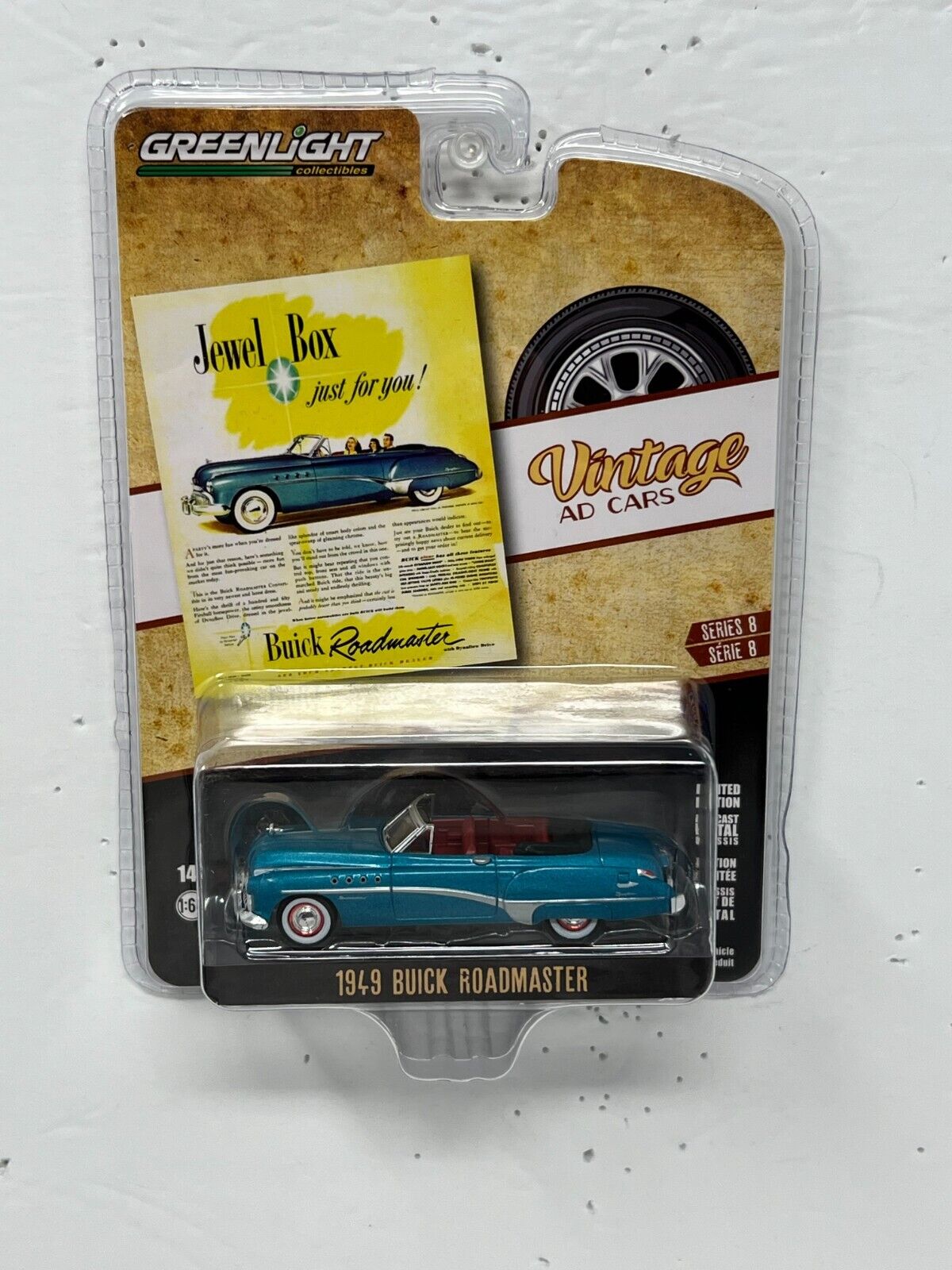 Greenlight Vintage AD Cars 1949 Buick Roadmaster 1:64 Diecast