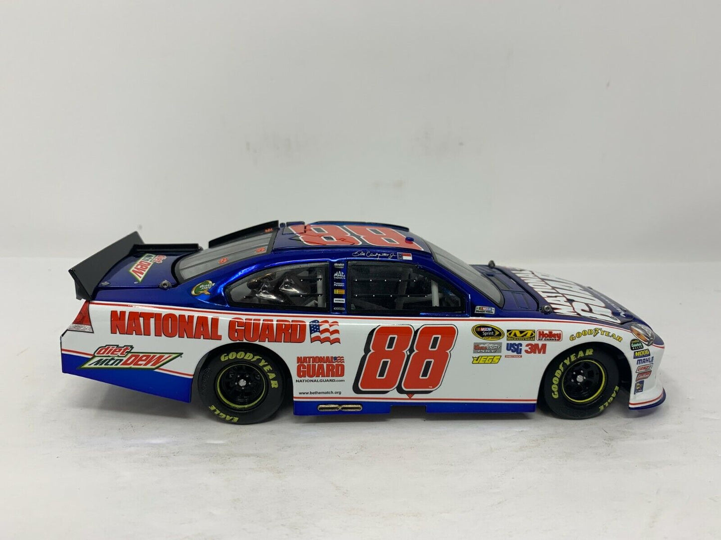 Lionel Nascar #88 Dale Earnhardt Jr. National Guard Chrome Impala 1:24 Diecast