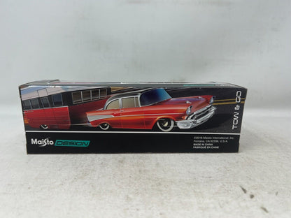 Maisto Design Tow & Go 1960 Ford Starlinger Alameda Trailer 1:64 Diecast