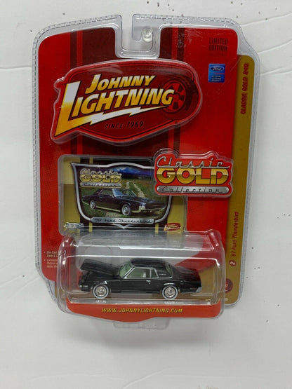 Johnny Lightning Classic Gold Collection 1967 Ford Thunderbird 1:64 Diecast