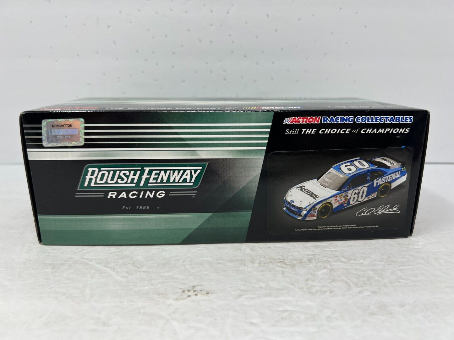 Lionel Racing Nascar #60 Carl Edwards Fastenal 2011 Ford Mustang 1:24 Diecast