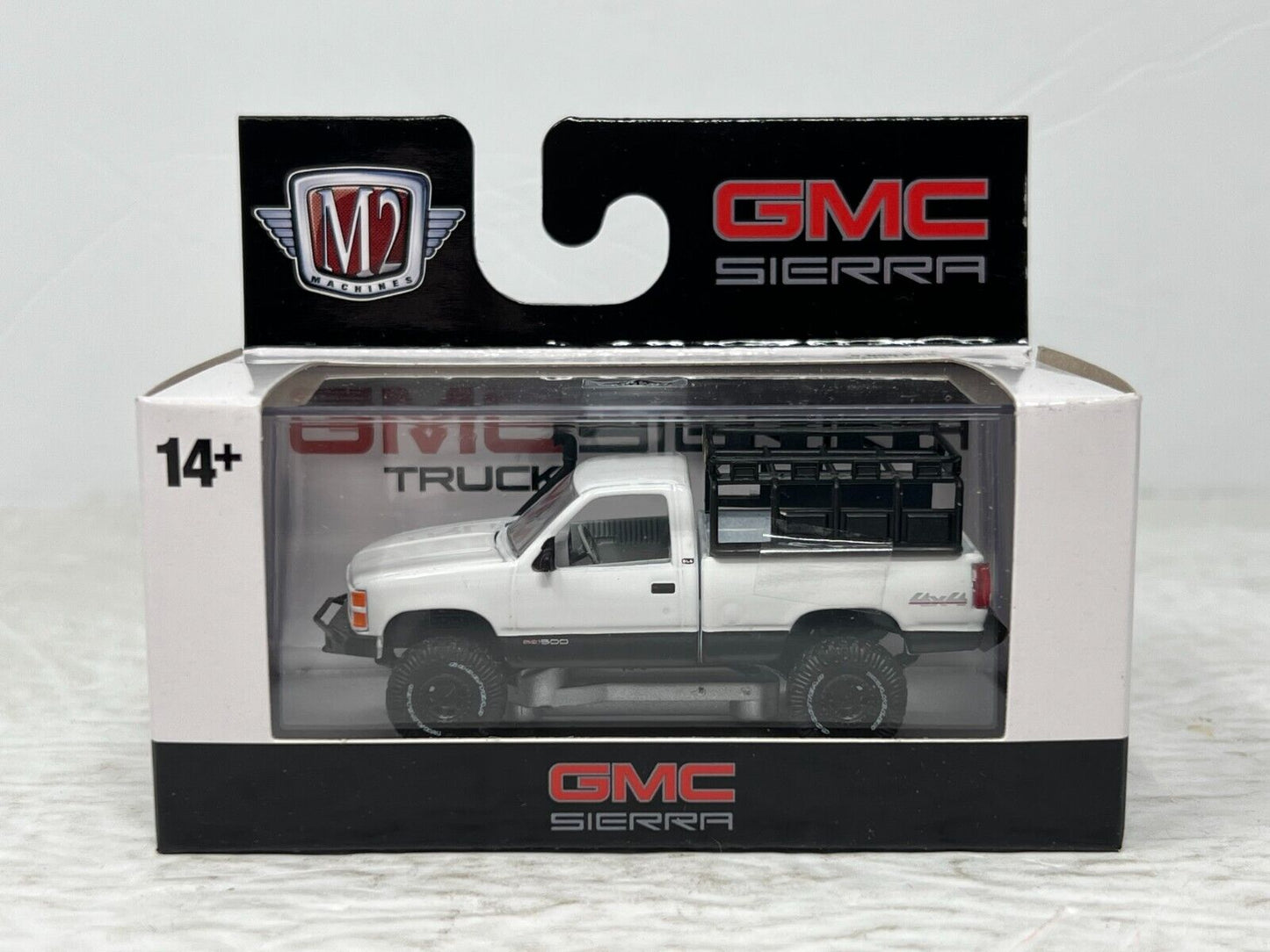 M2 Machines 1998 GMC Sierra 1500 4x4 164 Diecast