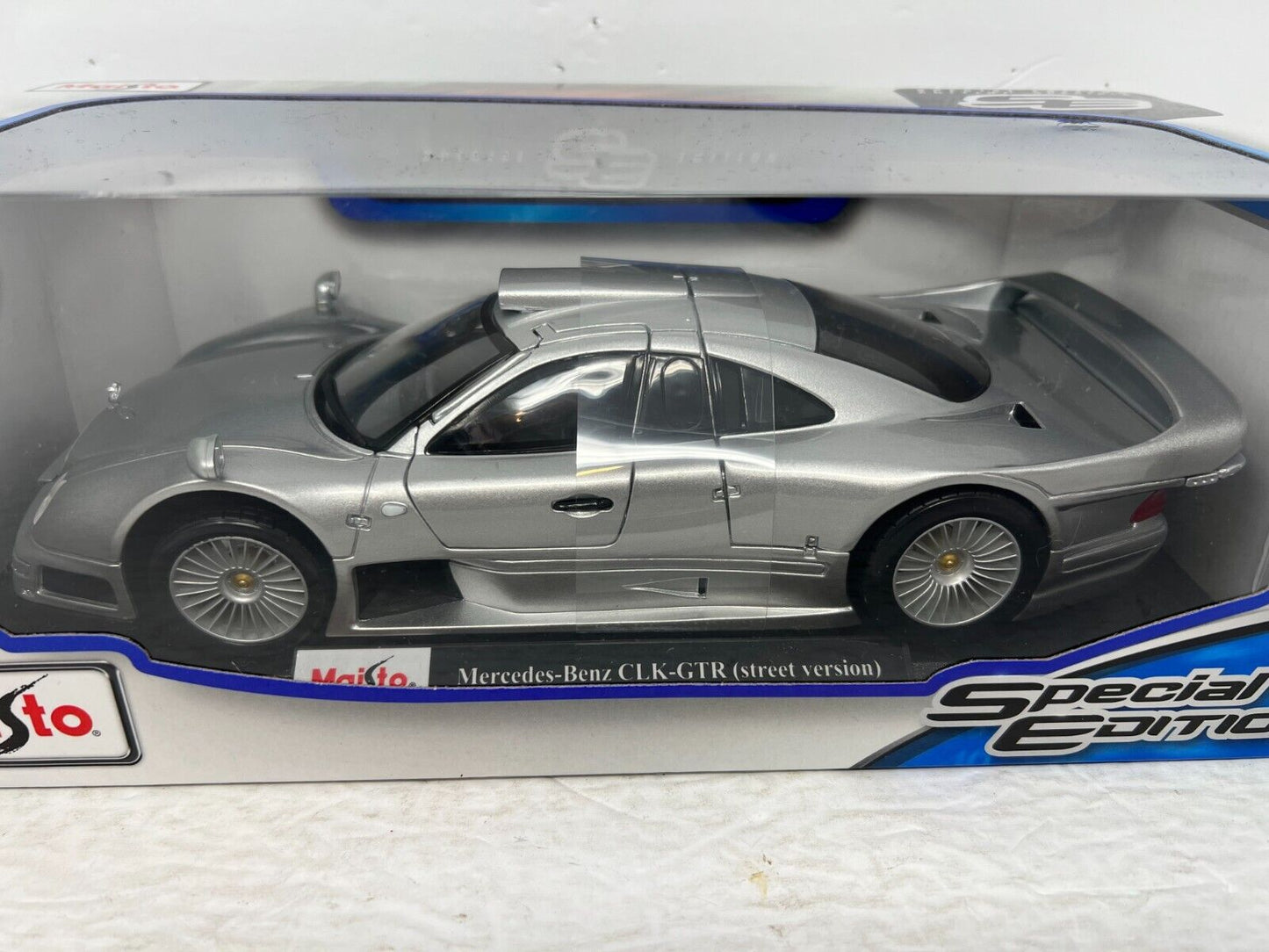 Maisto Mercedes-Benz CLK-GTR (Street Version) Special Edition 1:18 Diecast